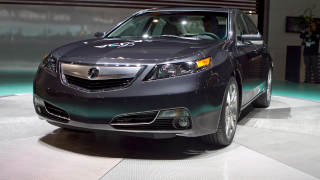 2012 Acura TL breaks the beak, keeps 6-speed manual